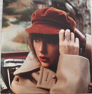 Front cover of Red (Taylor's Version) vinyl.